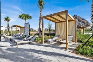 Maison, plusieurs lits, accès piscine, vue piscine (DPL1194) | Terrasse/Patio