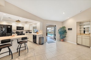 House, Multiple Beds, Pool Access, Pool View (VIV2141) | Private kitchen | Coffee/tea maker