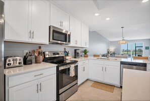 Condo, Multiple Beds, Patio, Pool View (HLB14277-1315) | Private kitchen | Coffee/tea maker