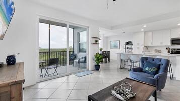 Kondominium, Beberapa Tempat Tidur, balkon, pemandangan kolam renang (HLB14131-833) | Area keluarga