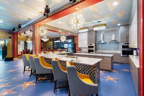 Talo, useita sänkyjä, pääsy uima-altaalle, näköala uima-altaalle (FAN1021) | Yksityinen keittiö | Kahvin-/teenkeitin