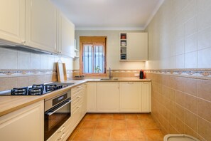 Fridge, microwave, oven, dishwasher