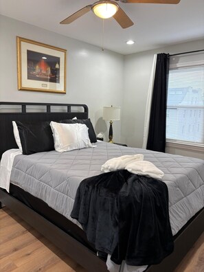 2 bedrooms, iron/ironing board, WiFi, bed sheets