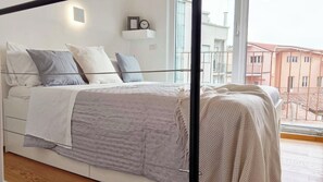 1 bedroom, iron/ironing board, free WiFi