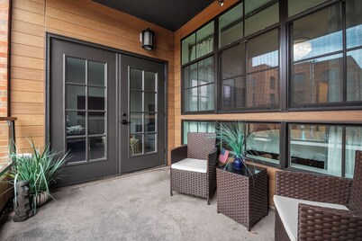 Upscale Condo in Annapolis