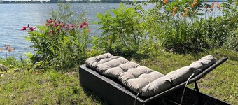 Work from the lake or unplug. Just over an hour from Ottawa, serenity now.