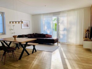 Televisie en een kantoor