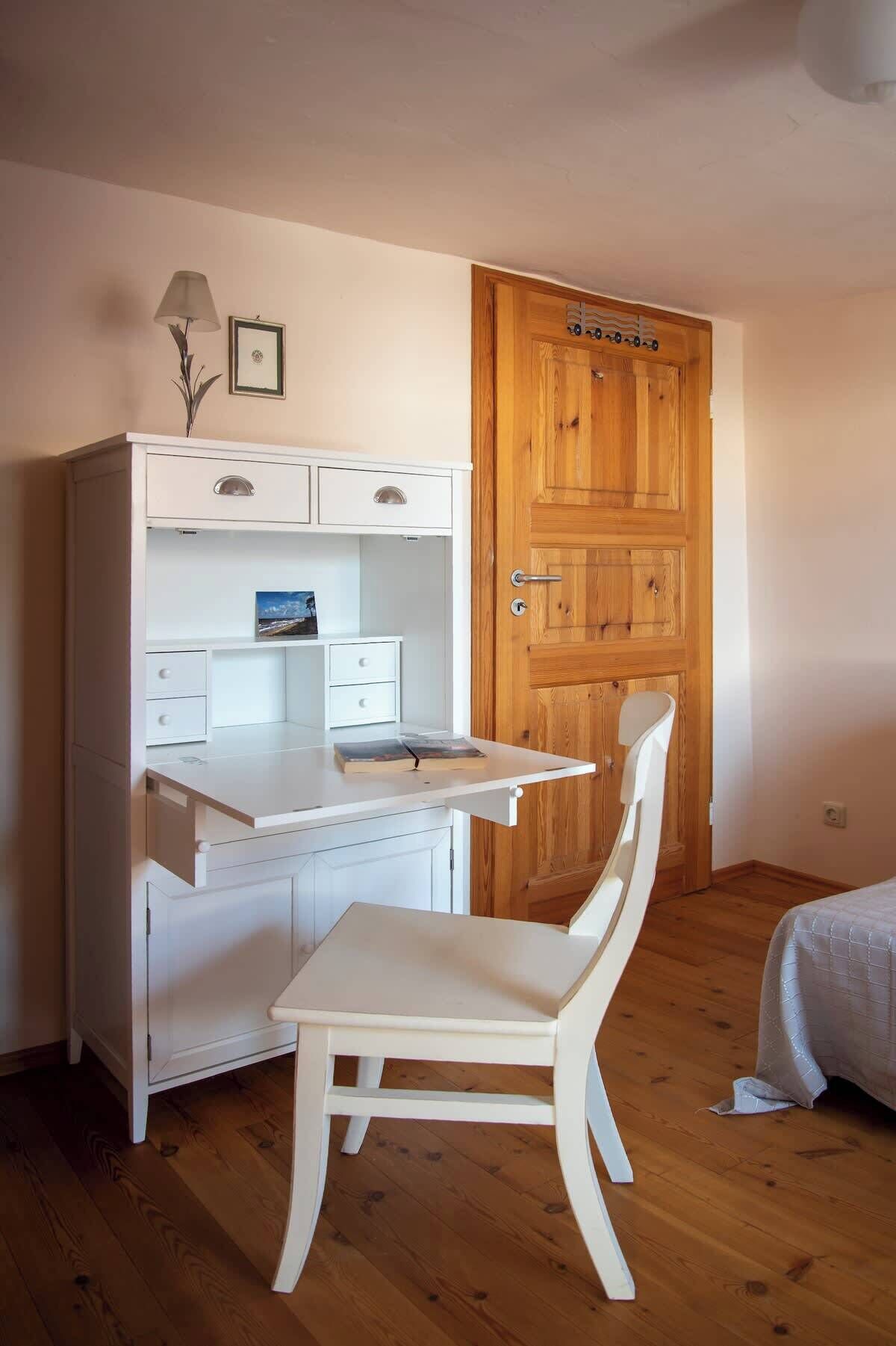 2 quartos, escrivaninha, ferros/tábuas de passar roupa, Wi-Fi