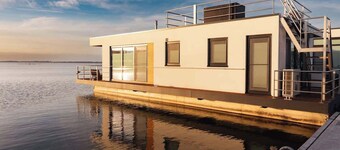 Hausboot Küstennebel