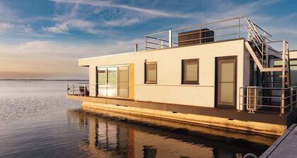 Hausboot Küstennebel