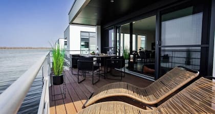 Hausboot Küstennebel