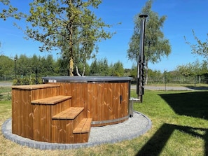 Outdoor spa tub - DarssAhoi 1B (Pruchten)