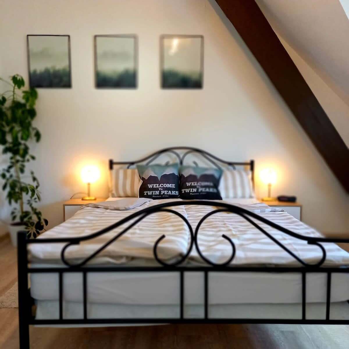 1 chambre, fer et planche à repasser, Wi-Fi, draps fournis