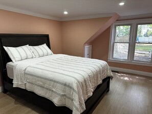 4 Schlafzimmer, Bügeleisen/Bügelbrett, WLAN, Bettwäsche