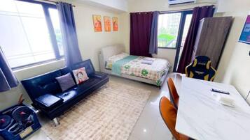 2 habitaciones, tabla de planchar con plancha, wifi y ropa de cama