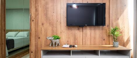 Basic Studio | 1 bedroom, free WiFi, bed sheets