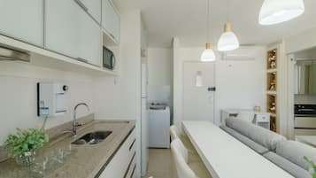 Basic Apartment | Private kitchen
