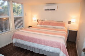 1 bedroom, desk, travel cot, free WiFi