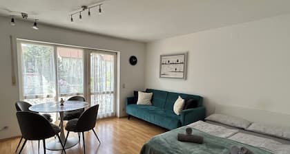 City-Nest I Balkon I Netflix