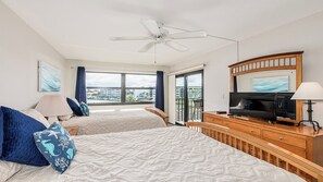 1 bedroom, free WiFi, bed sheets - Beautiful waterfront views from this 4th floor condo (Marco Island)