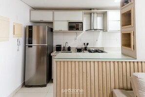 Basic Apartment | Private kitchen