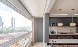 Basic Studio | Private kitchen - LHD - Condo With and gym in Setor Bueno (Goiânia)