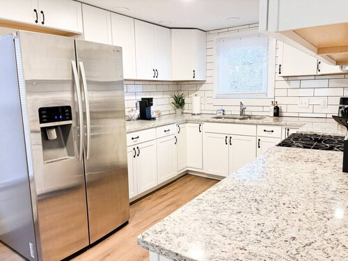 Charming House in the Heart of Downtown Troy!