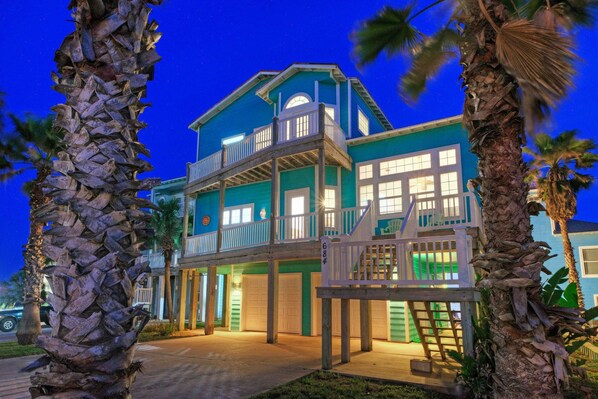 House (Multiple Bedrooms) | Interior - Sleeps 24 2 Homes w/ Beach Boardwalk Access & Deck Views Steps to the Beach (Port Aransas)