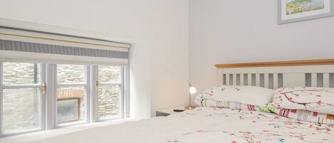 2 phòng ngủ, trang trí khác biệt