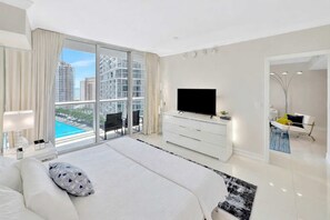 1 chambre, fer et planche à repasser, Wi-Fi gratuit, draps fournis