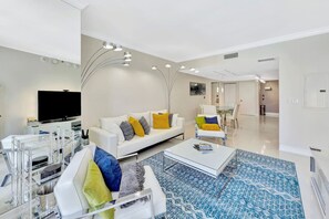 تلفزيون ذكي، كُتُب