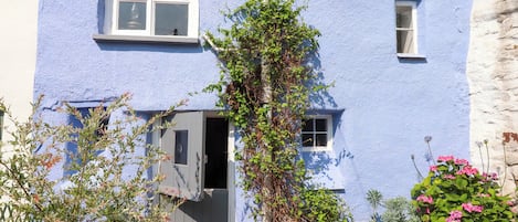 บริเวณภายนอก