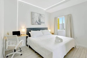 2 chambres, fer et planche à repasser, Wi-Fi gratuit, draps fournis