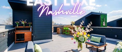 4 habitaciones, escritorio y acceso a internet