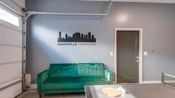 House | 4 bedrooms, desk, high-speed internet
