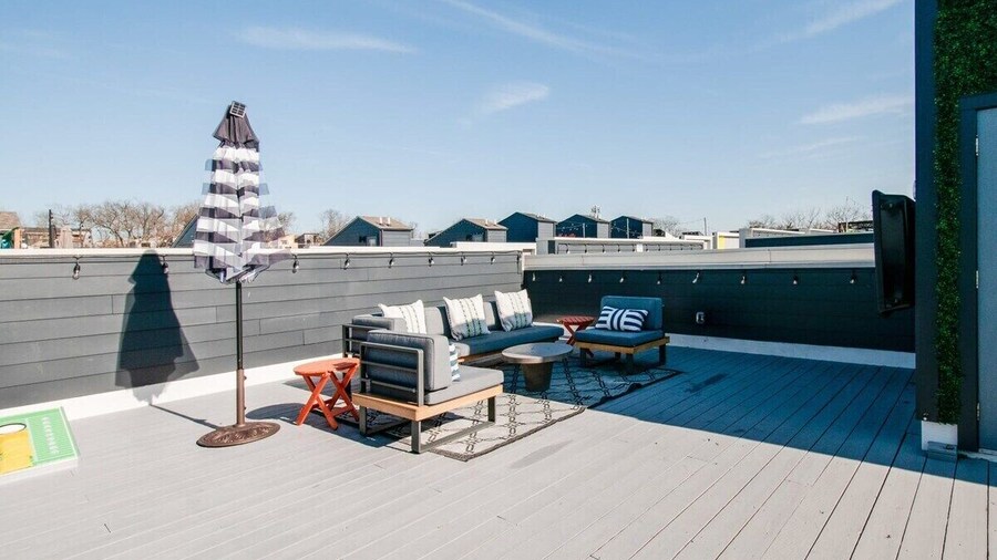 East Nash Lux - 13 Beds City Views