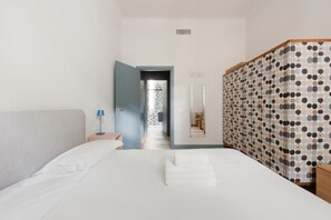 1 bedroom, iron/ironing board