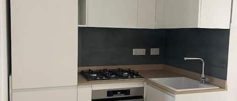 Coffee/tea maker, eco-friendly cleaning products