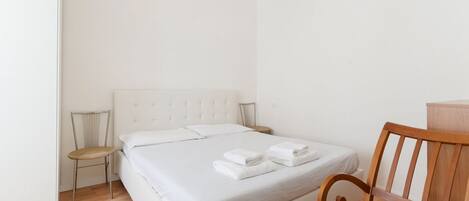 1 bedroom, iron/ironing board, WiFi