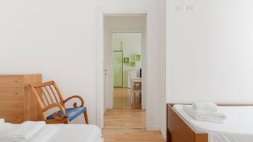 1 bedroom, iron/ironing board, WiFi