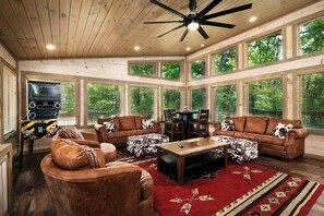 TV, fireplace, offices