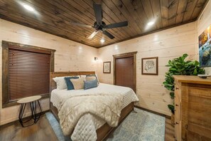 4 Schlafzimmer, Bügeleisen/Bügelbrett, WLAN, Bettwäsche