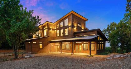 Private Mountain-View Cabin w/ Pool & Hot Tub
