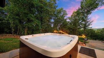 Bain à remous extérieur