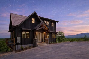 Unclassified image, 4 of 35, button