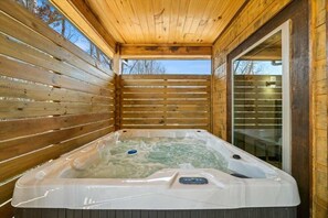 Bain à remous intérieur