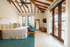 4 bedrooms, iron/ironing board, free WiFi, bed sheets