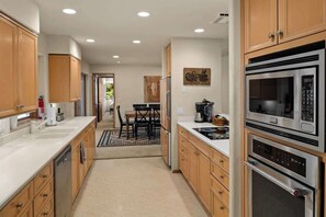 Fridge, microwave, oven, stovetop - Tranquil Sedona House w/ Hot Tub & Yoga Studio (Sedona)
