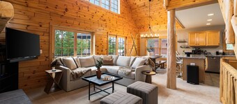 New private 4BD Ski out cabin at Otsego club! Cozy fully updated log cabin!