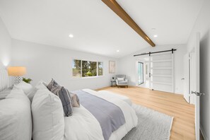 1 soveværelse, sengetøj